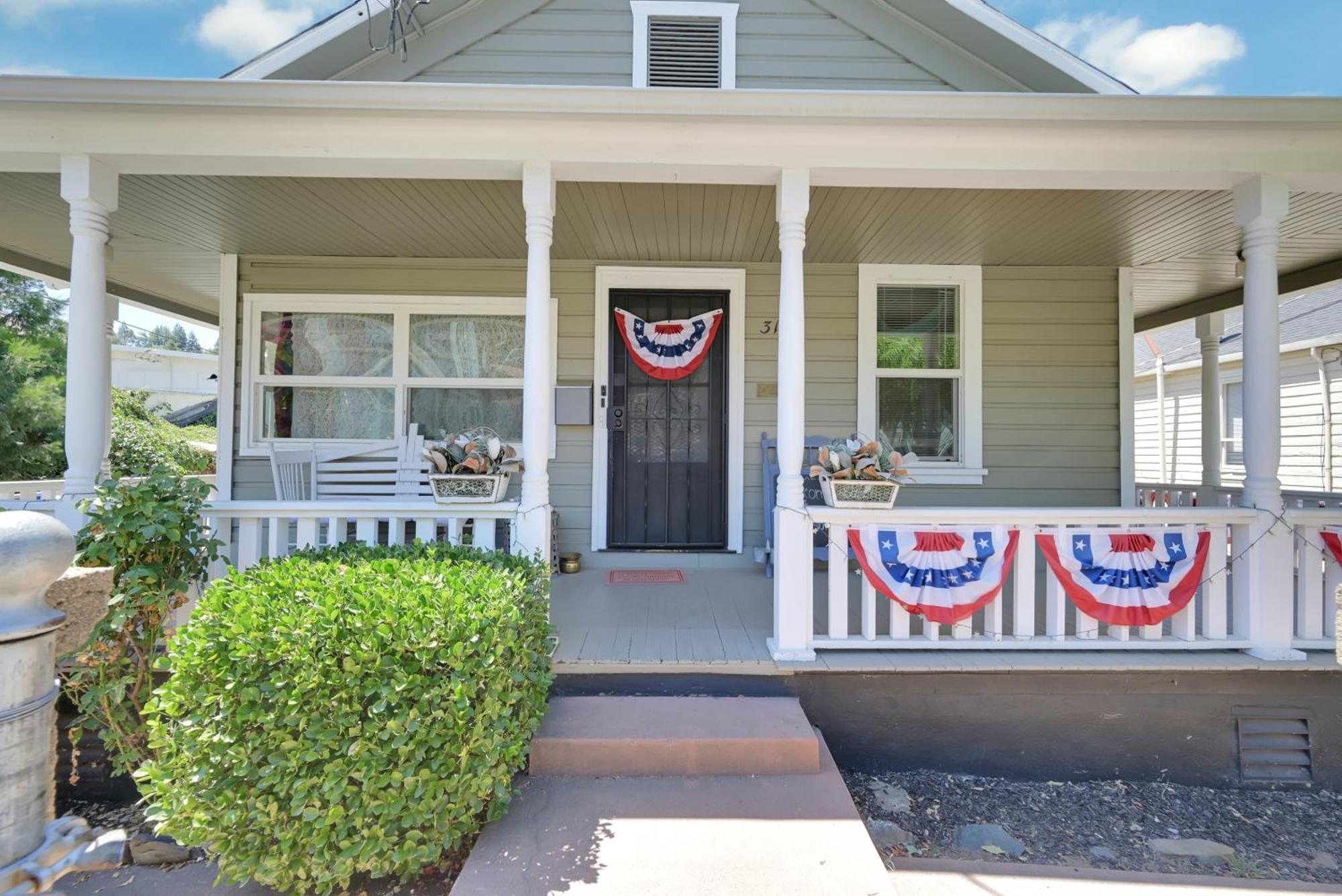 Spacious Downtown Jackson Retreat- Historic Hangout エクステリア 写真
