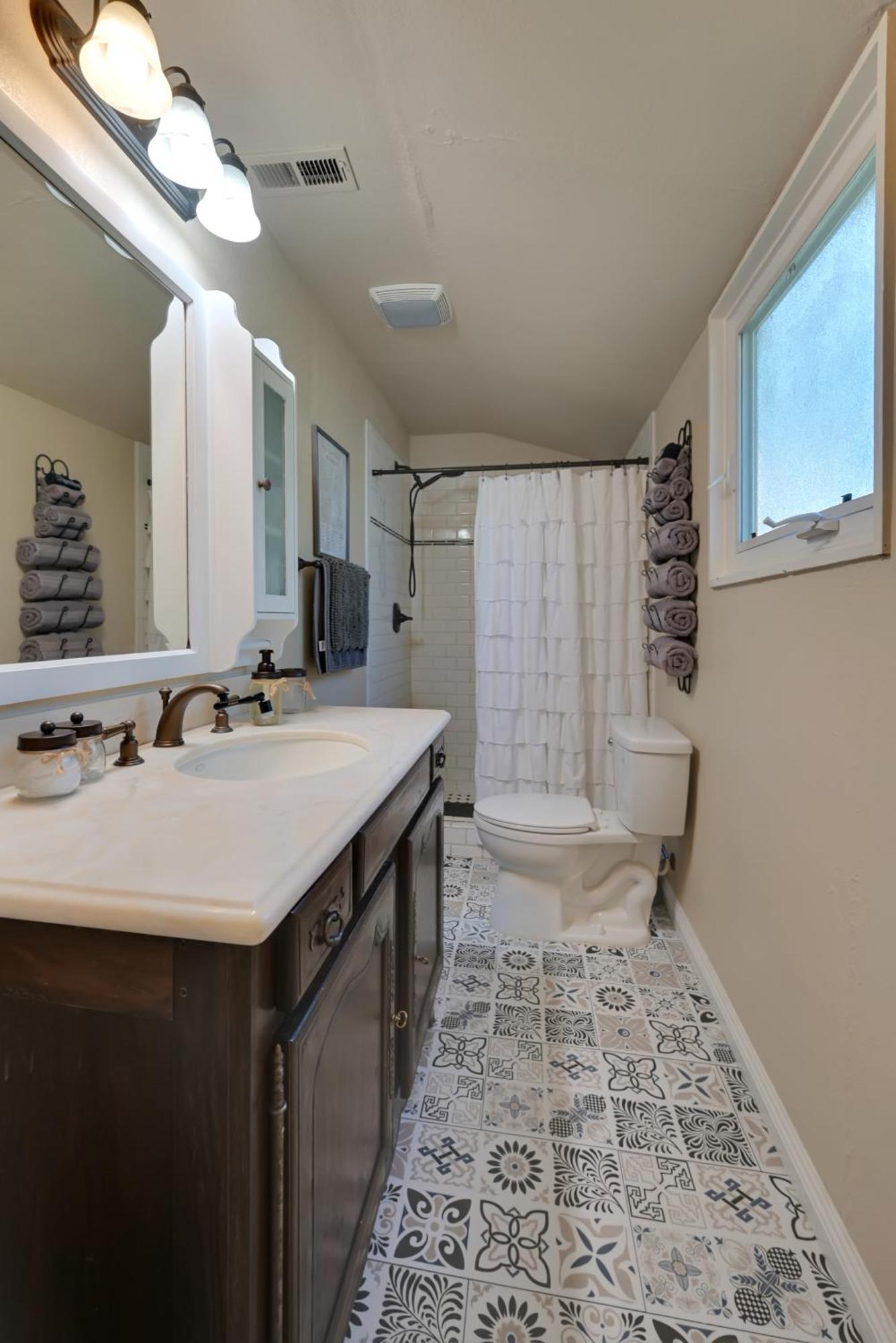 Spacious Downtown Jackson Retreat- Historic Hangout エクステリア 写真